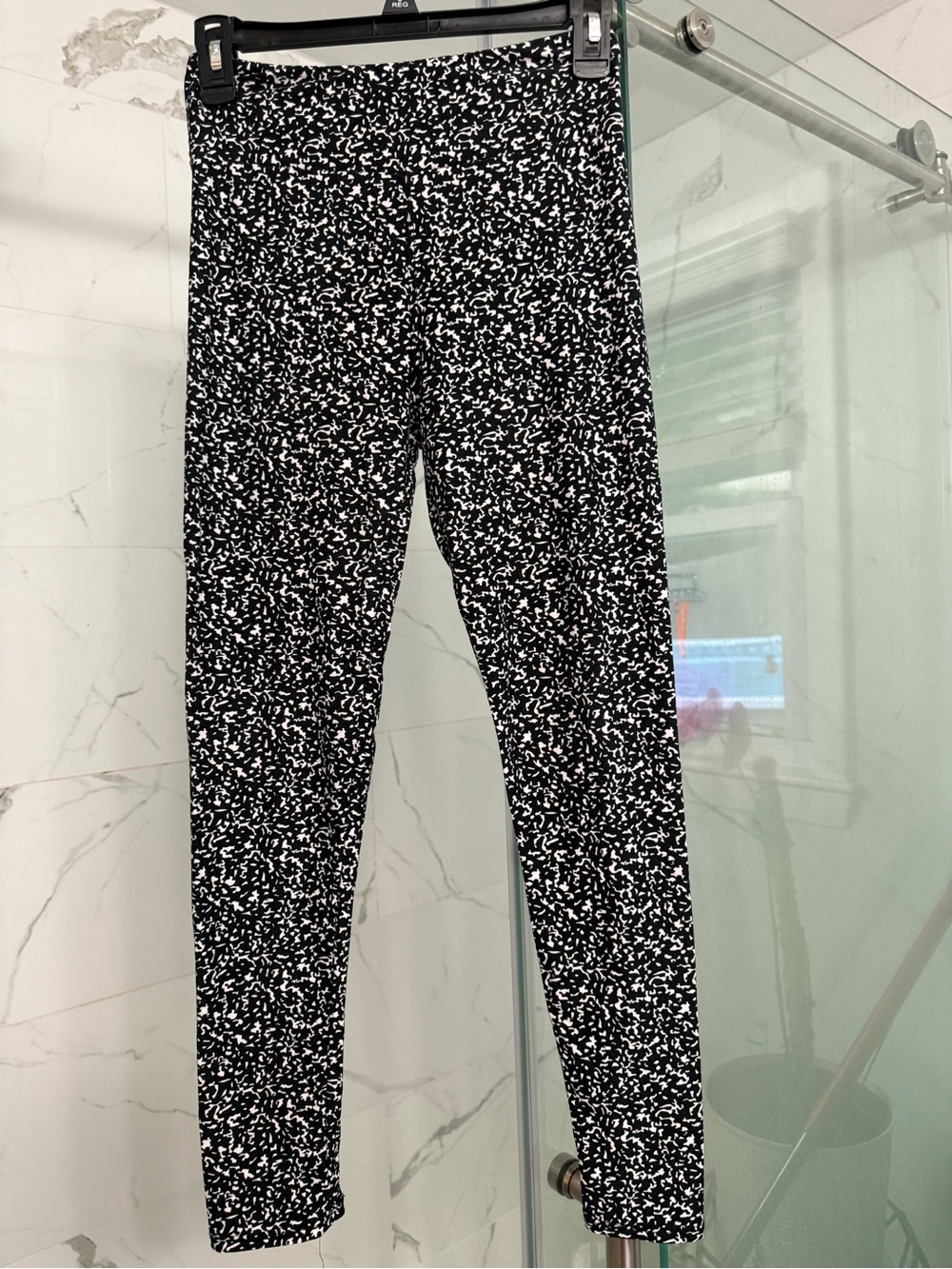 Black and White Printed Leggings